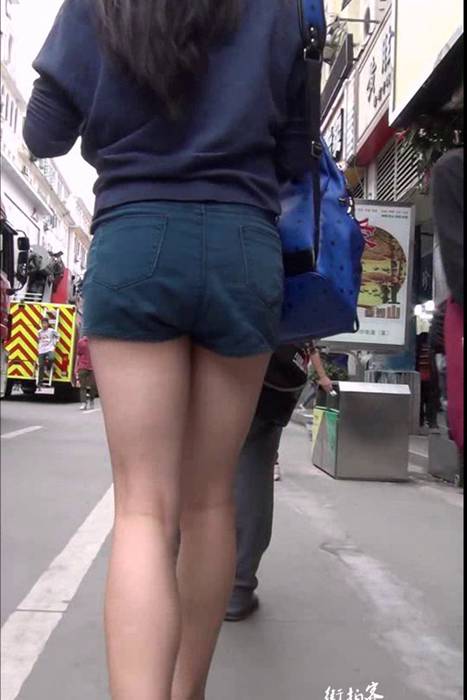 [街拍客视频]jx0589 街拍高挑热裤美腿少妇
