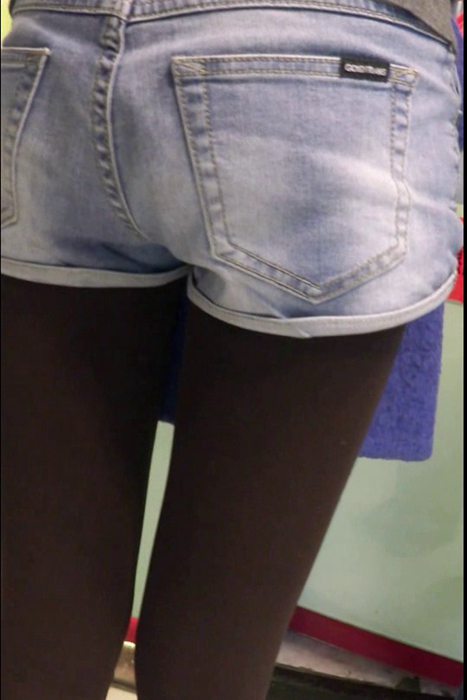 [街拍客视频]jx0742 极品热裤丝袜美女，近距离感受美腿的诱惑！