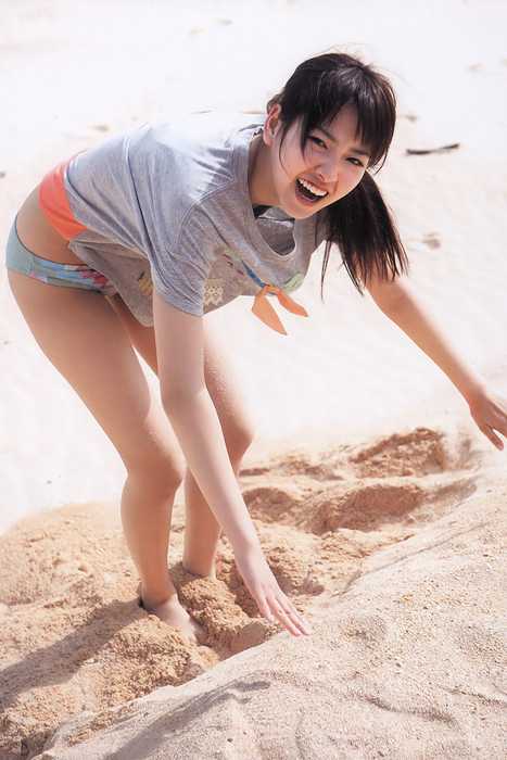 [Weekly Young Jump]ID0017 2011 No.20 竹富聖花 篠崎愛 夏